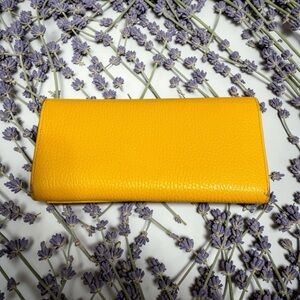 Gucci Bright Yellow Leather Continental Zippy Wallet